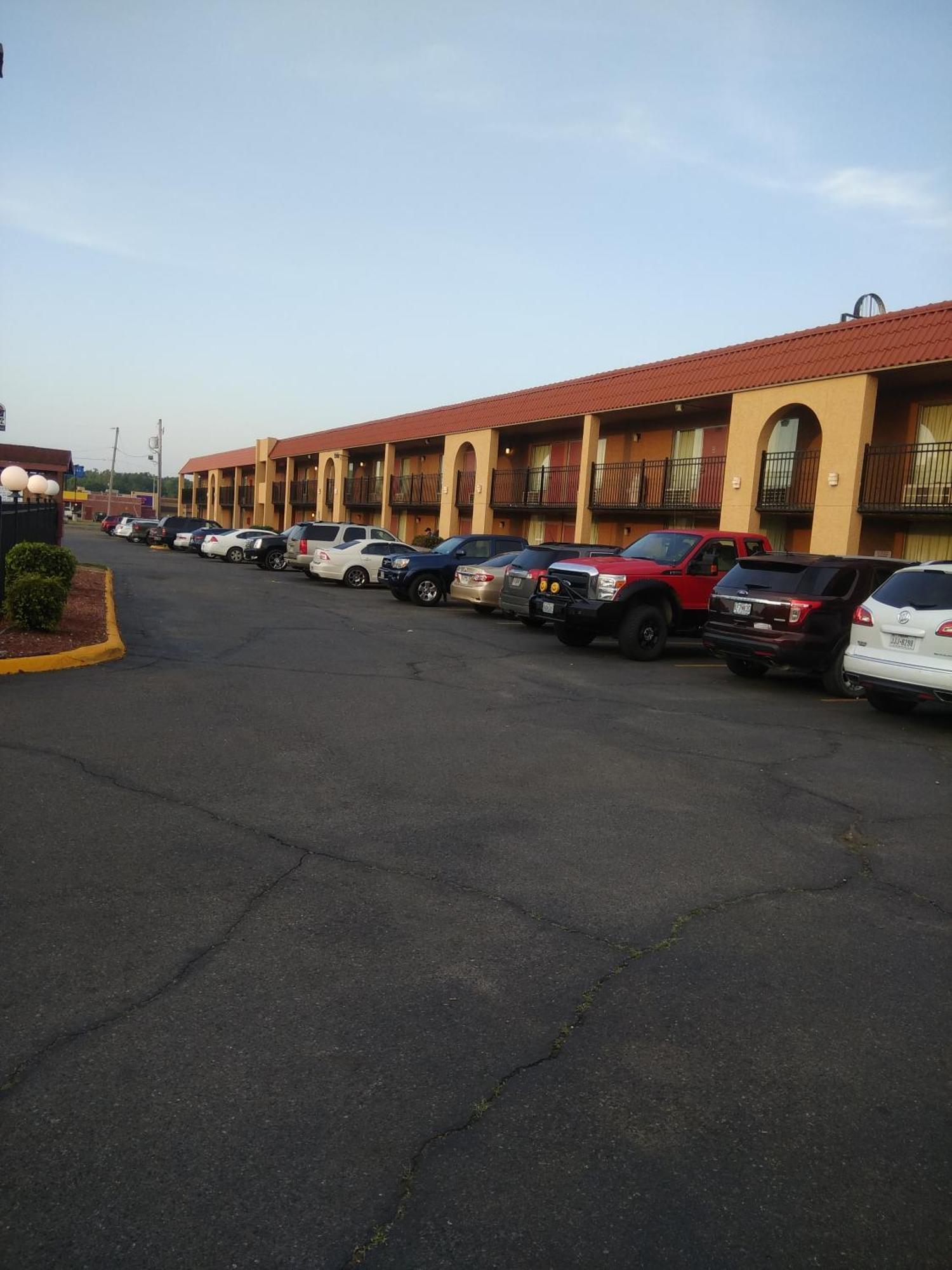 Days Inn By Wyndham Caddo Valley Arkadelphia Eksteriør bilde